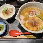 麺処 銀笹 - 白醤油らーめん+半焼豚飯_¥950+¥250