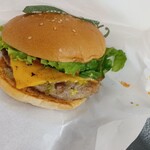 フレッシュネスバーガー - クラシックチーズバーガー