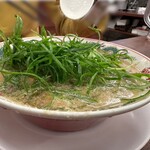 ラーメン魁力屋 一之江店 - 九条ネギラーメン