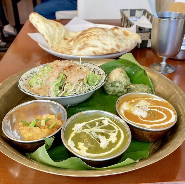 Ｗｈｉｔｅ Ｔｉｋａ photo