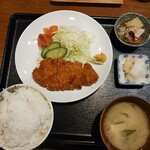 居食屋　幸 - ロースカツ定食８５０円