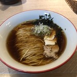 明鏡志水 - 淡麗　醤油ラーメン¥900