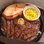 シェーンズバーグ - 薄切りの肉を鉄皿で提供するのに、焼き方を聞くのはやめた方がいい。