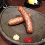 万両 - 二本食べたので、残り二本♫