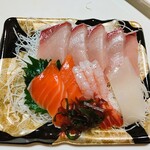 ウオロク - 料理写真:お刺身 潮彩盛(ぶり)