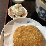 猫丸食堂 - ★冷奴、ポテトサラダ、かぼちゃコロッケ