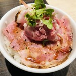 鶏白湯泡ramen たまき - ローストポーク丼