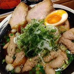 俺の中華たなか家 - 「ＤＸ醤油ハーフ」をアップでパチリ♯