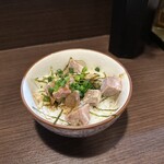 Menya Watowa - チャーシュー丼