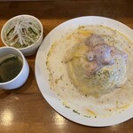 キッチン ティー - スモークサーモンのオムライス