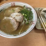 つばめ - ラーメン、むすび