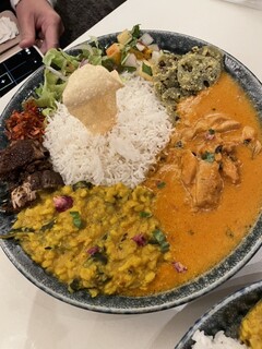 Curry bar nidomi - 混盛バスマティライス