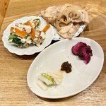 Choumei Udon - 日替わりランチ定食 豚肉とれんこんの味噌炒め、小松菜の白和え、自家製佃煮とおつけもの