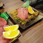 Yakiniku Gorori - 