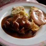 228726524 - チキンと挽肉の重ね焼き＋鰤のピカタ焼きバケットorライス。サラダ/ポタージュ/ドリンク/プチデザート付き