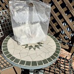 シャン ド ブレ - 店先にあるイートインコーナーでの購入した品物袋