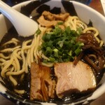 麺屋武蔵 武骨 御徒町店 - 武骨ラーメン（黒が）