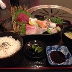Wafuu Izakaya Kurama - お造り定食