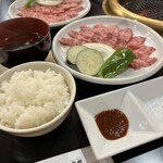 焼肉 鼎豐 - 