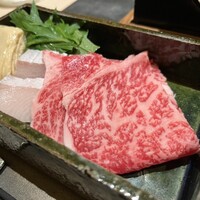 肉割烹ふたご THE JUNEI HOTEL KYOTO - 『雅』リブロースの霙鍋。きめ細かいサシ。和牛はロースが1番好き！脇を固める鰤(愛媛)、水菜、湯葉も美味。