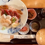 女川海の膳ニューこのり - 海鮮三色丼(帆立)