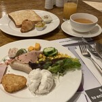 REGAL KOWLOON HOTEL - 