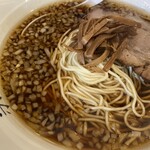 楽観 - 麺・メンマ・スープ（醤油）