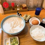 手打ちうどん 上を向いて - 