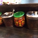 黒豚とんこつ のんぶー - 卓上の様子。
      