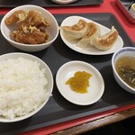 手作り餃子　康 - 油淋鶏・餃子定食