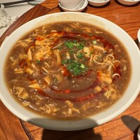 倶楽湾 - 海鮮サンラータンメン1,650円