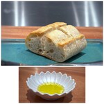 Refugeforestiere 五島 - ◆パンは温めてだされモチモチ食感で好み。追加可能。