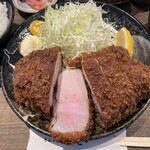 とんかつ 丸七 - ロースカツ定食（特上）断面