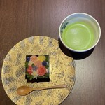 茶寮京都よしつぐ - 花餡ケーキと薄茶