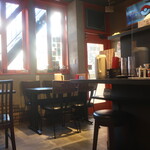 麺酒房 龍安 - 店内の様子