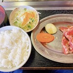 焼肉てっちゃん - 中落ちランチ並