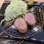tonkatsu.jp 表参道 - 渡邉バーグシャー　ミニヒレ（65g）1,990円（2023年12月23日撮影）