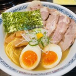 はやし - 焼豚ラーメン(味卵付き)