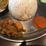 NEPAL SPICE asian restaurant - タルカリ（おかず）、ゴルベラコアチャール（トマトのディップソース）