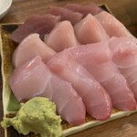 川かみ鮮魚 魚坊 - 沖縄県産刺身3種