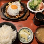 エスカルゴ - ハンバーグ定食1400円