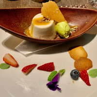 The Living Room with SKY BAR - 