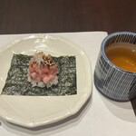 やす多” - 本鮪カマトロの寿司・ほうじ茶
