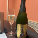 やす多” - スパークリングワイン