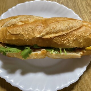 Ai Bánh Mì_1