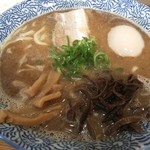 ひかり食堂 - ひかりそばはデフォが平打太麺になり　「魚介醤油」　に名称変更