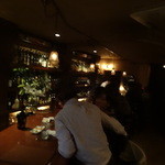 バーダニーディン - カウンター中央のカサブランカ