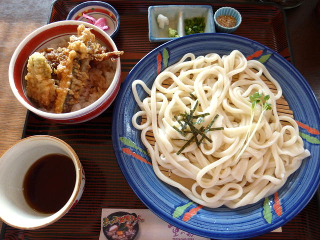 里の坊 - 笹木野（うどん）の写真