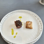 プレゼンテ スギ - ⑤冬の恵み（青首胸肉ソテーのナッツ入り赤ワインソース炙り乗せ、いちじくの葉オイル、鴨脂ソテーの長葱）