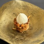 プレゼンテ スギ - ⑳本日のパスタ（キタッラ、地物セミドライトマト・イタリア産アーモンド・鱸のトラパネーゼ、ミントの泡）